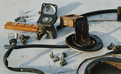 Anbauteile Tank 01.jpg (119.6 KiB) 37256 mal betrachtet Alle Teile sind noch da ...