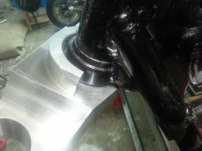 Gabelbrücke 10.jpg (142.67 KiB) 10461 mal betrachtet Lenkanschlag passt sehr schön